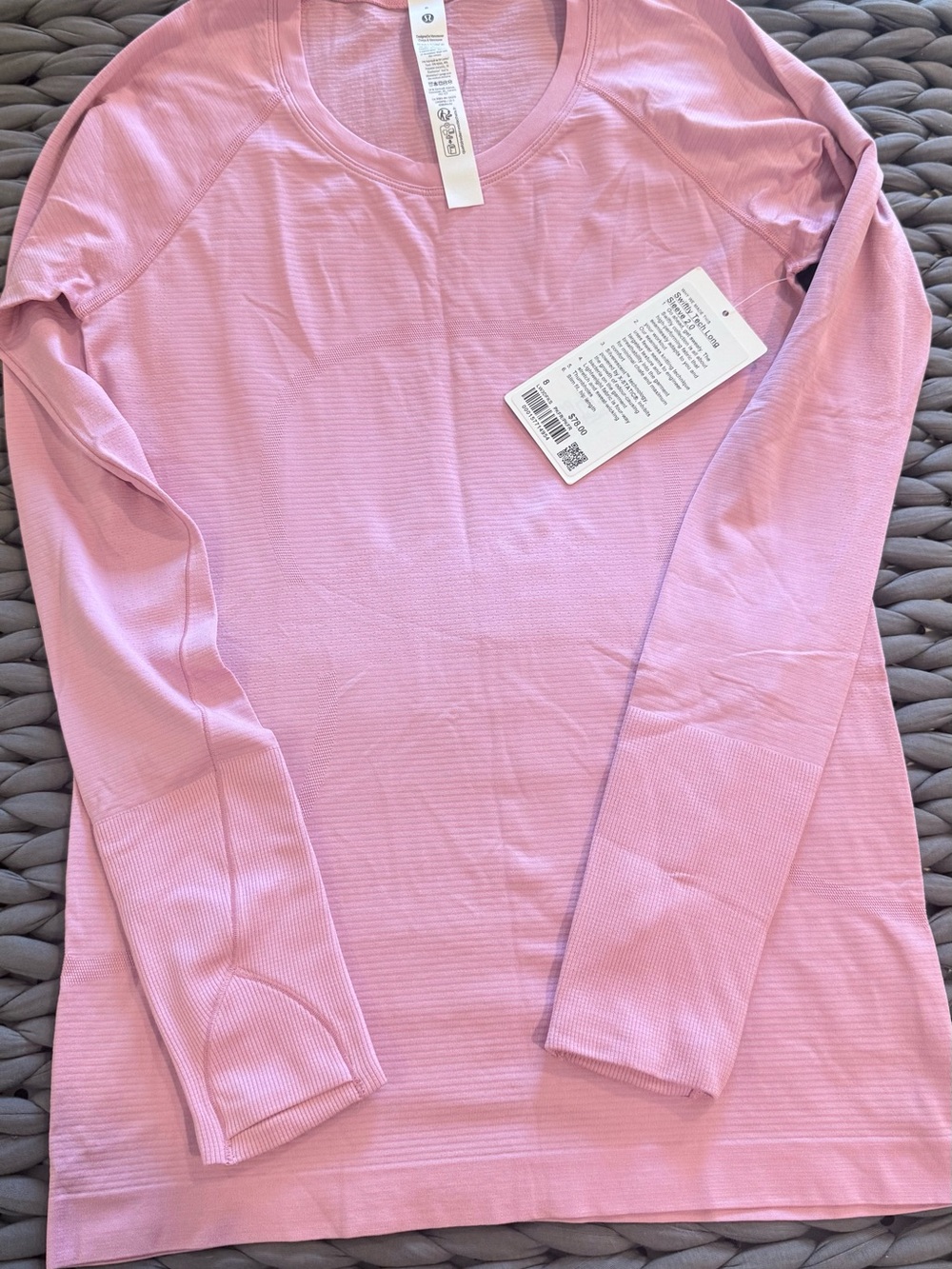 Lululemon Swiftly Tech hip length. Pink Frosting. Size 8, NWT